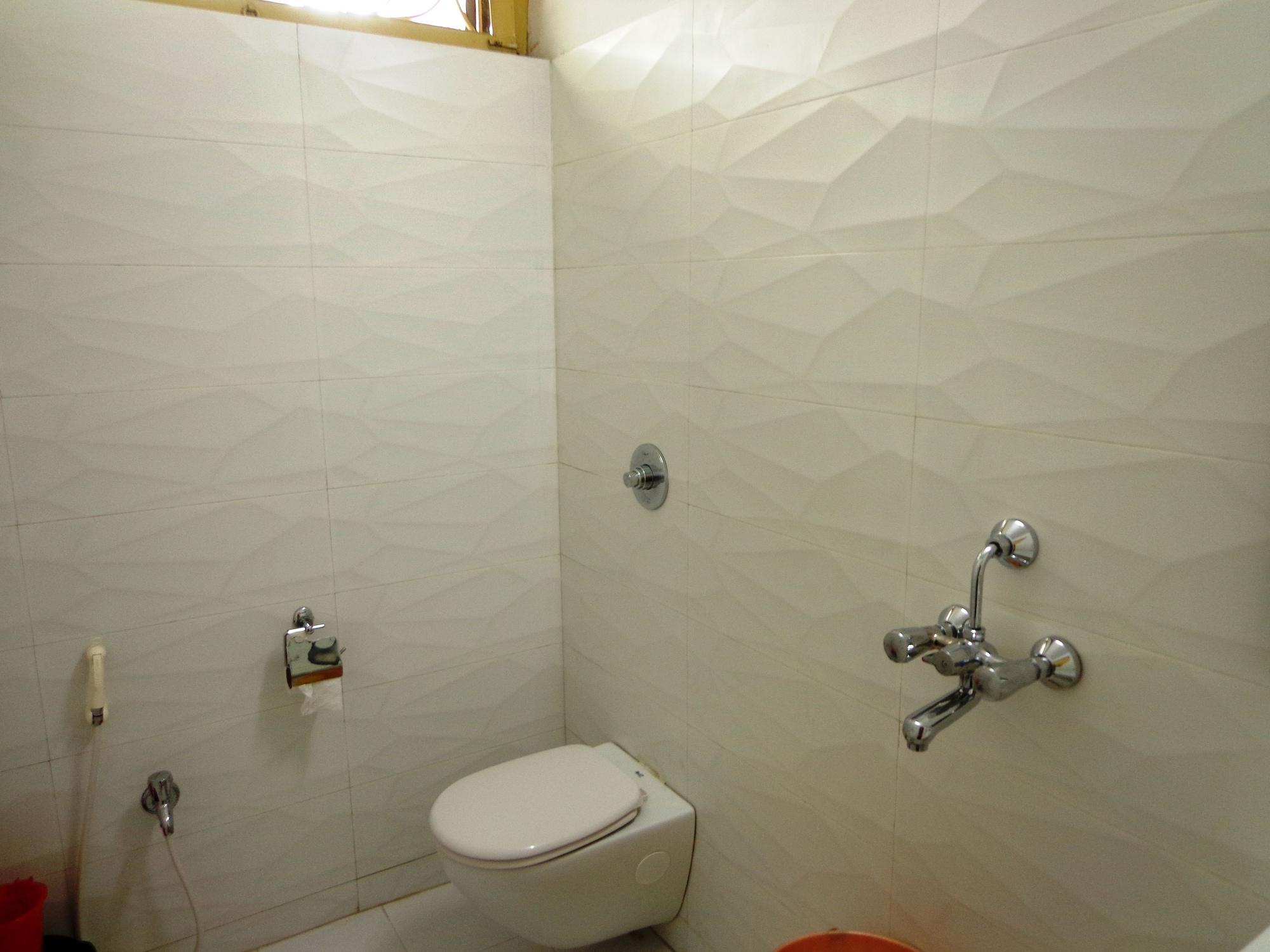 בודהגאיה Hotel Lumbini International מראה חיצוני תמונה